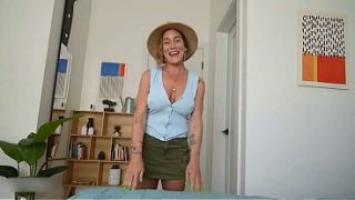 That’s the Wrong Hole! Stepmom Anal Sex